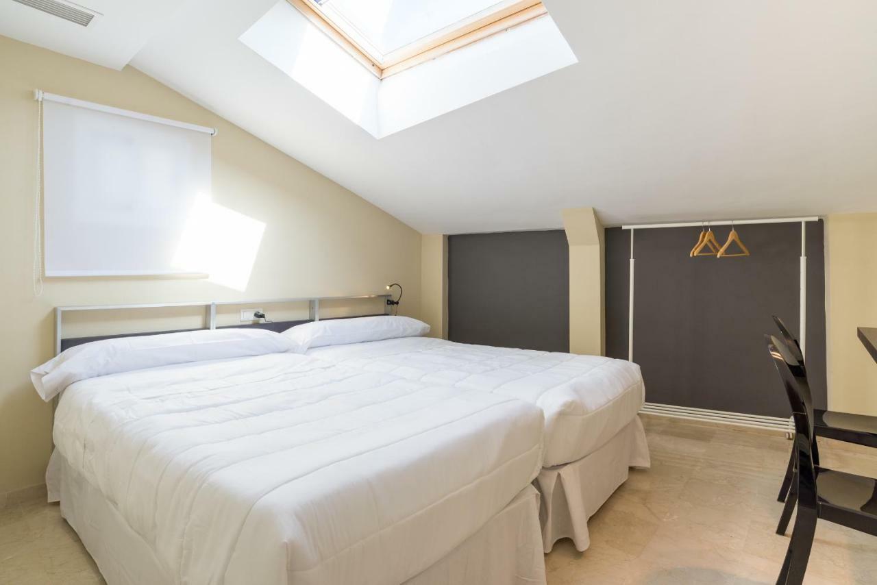 Gr3-Renovated Apt Next To Old Town With Cozy Terrace Apartment Malaga Ngoại thất bức ảnh