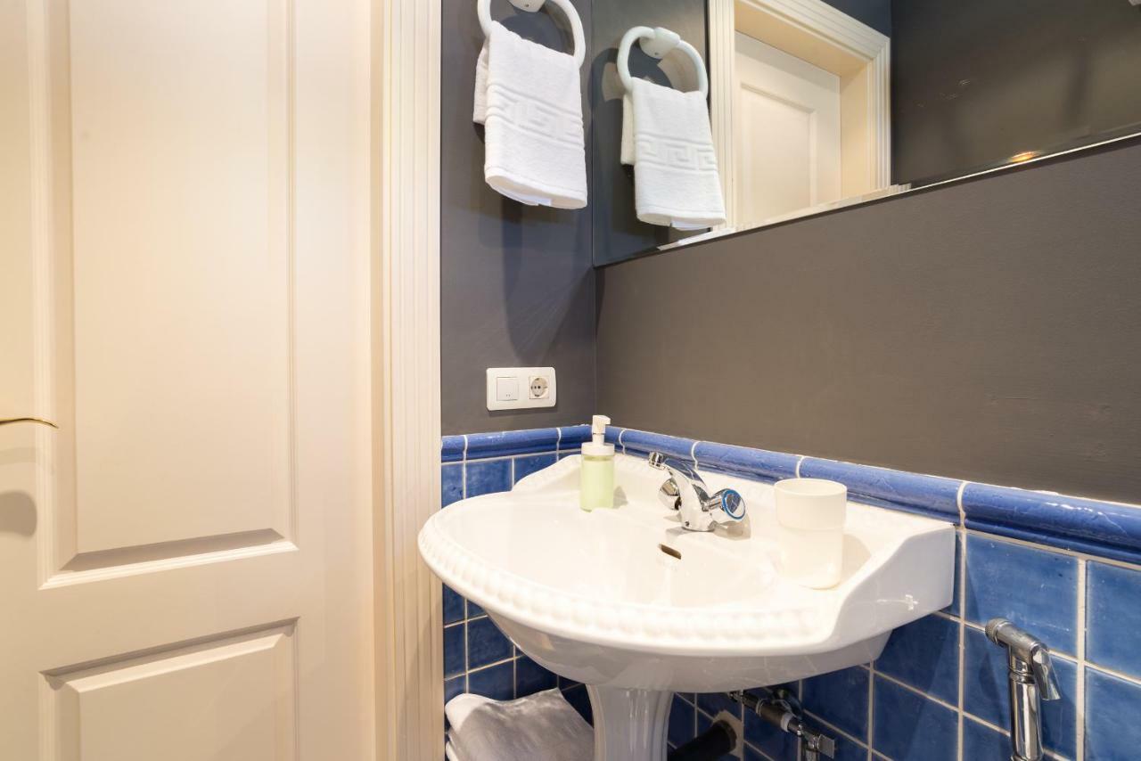 Gr3-Renovated Apt Next To Old Town With Cozy Terrace Apartment Malaga Ngoại thất bức ảnh